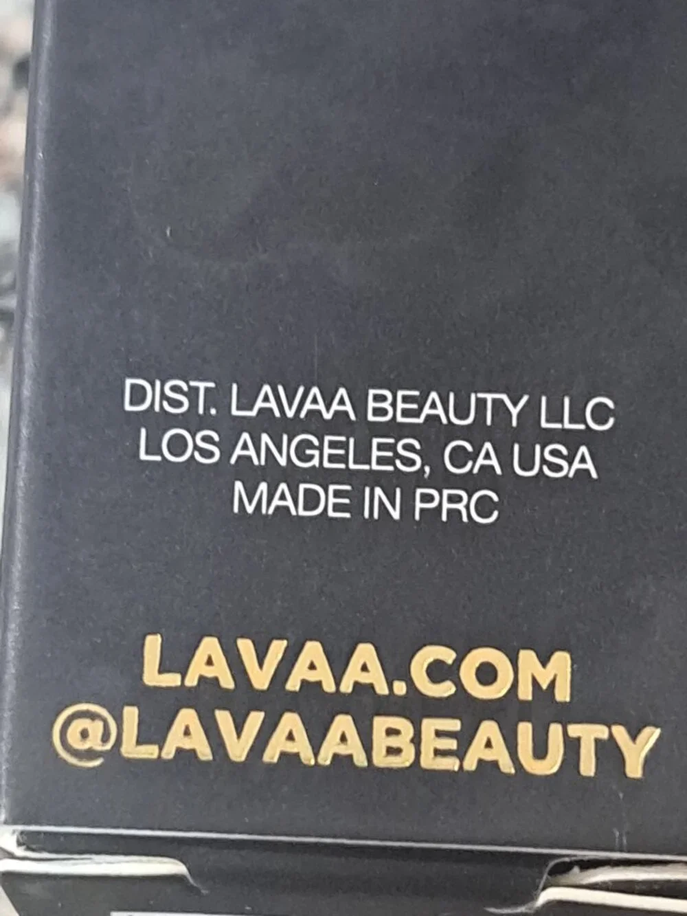 LAVAA LIP DRIP HYDRATING LIP OIL IN THE SHADE BUBBLEGUM